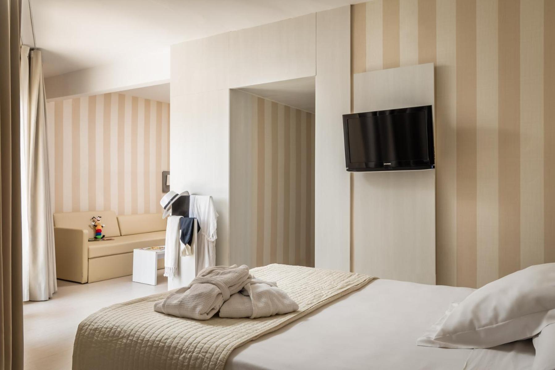Estival Centurion Playa Hotel Cambrils Exterior photo